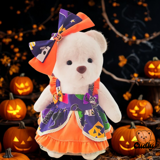 Cudly Bou im Orangem Pumpkin Kleid